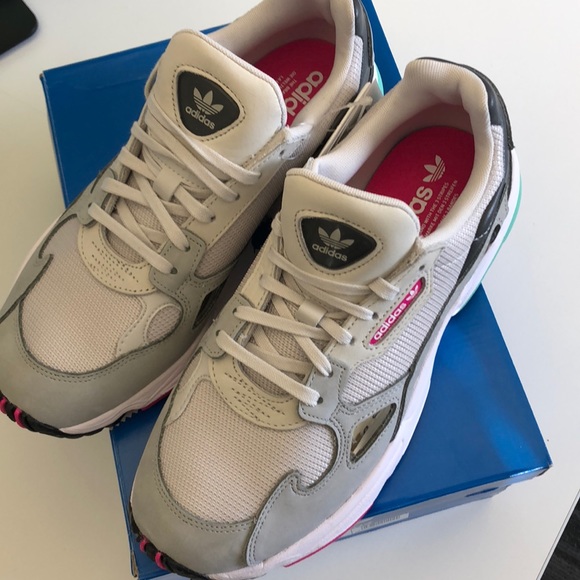 adidas womens falcon sneaker